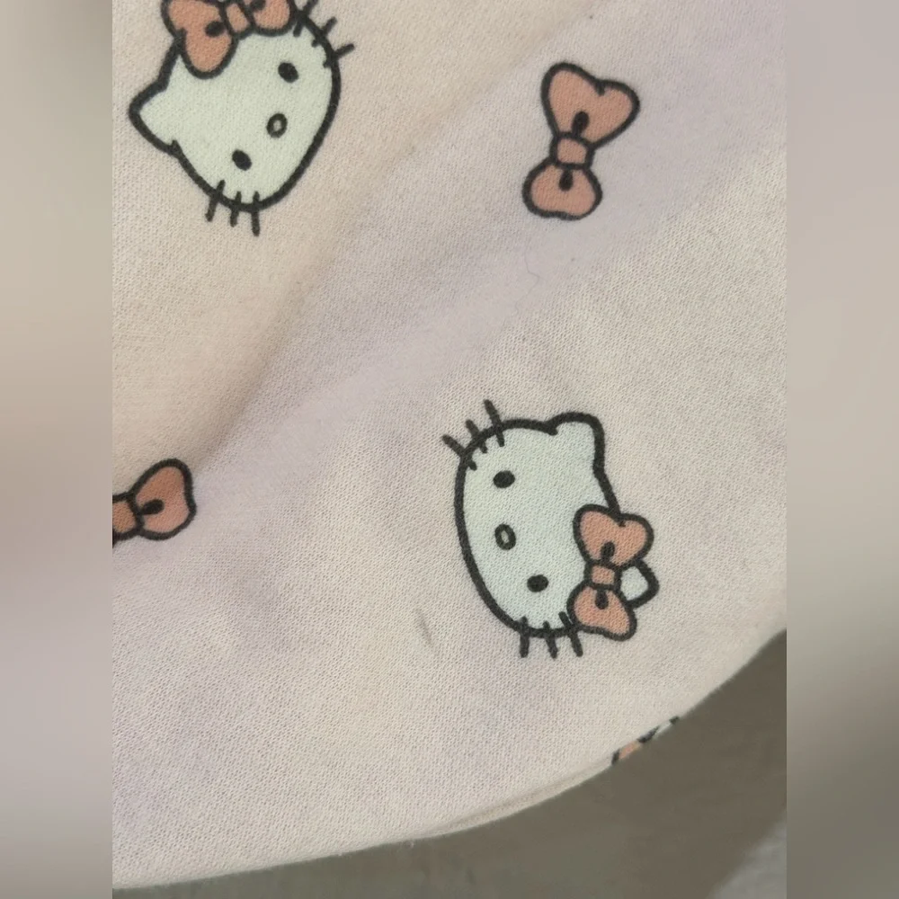 Hello kitty PRINTED SWEATSHIRT DRESS size 5/6 good condition